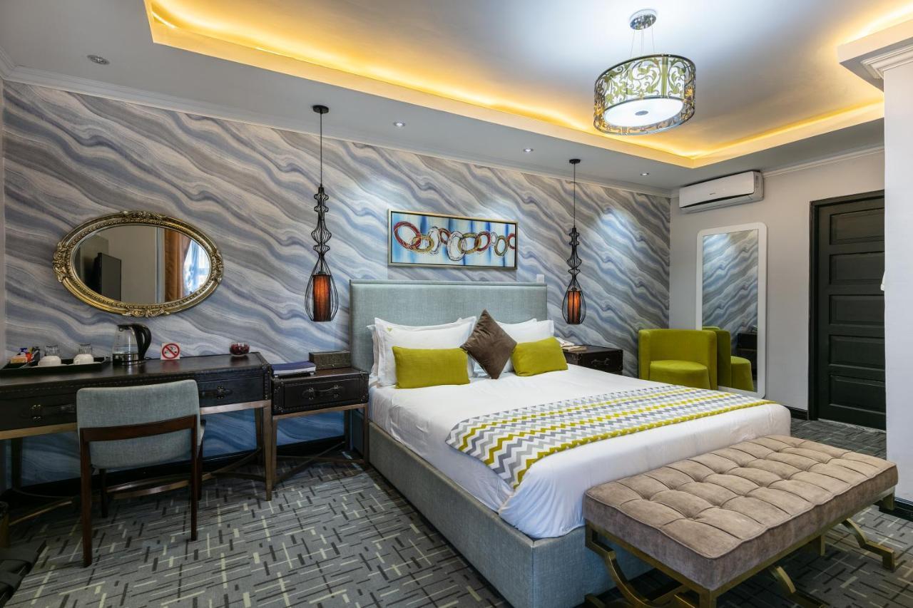 The Melva Guest House Габороне Экстерьер фото